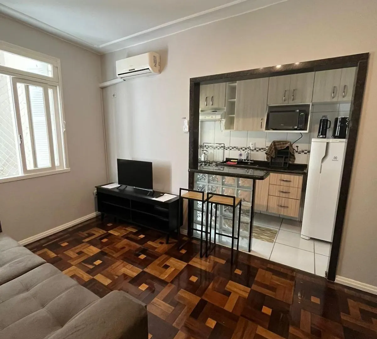 125 Apartamento 2 Quartos No Centro Historico E Arcondicionado Porto Alegre